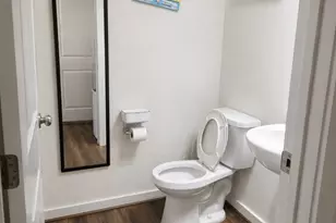 2001 Acklen Run Dr, Rosharon, TX 77583 - Photo 6