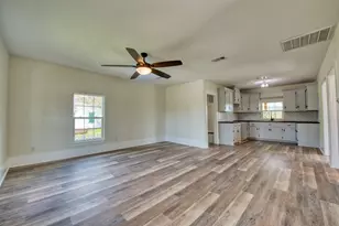 1122 W 2nd St, Freeport, TX 77541 - Photo 6