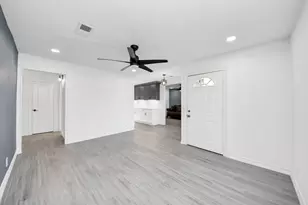 3926 Florinda St, Houston, TX 77021 - Photo 8