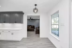 3926 Florinda St, Houston, TX 77021 - Photo 12