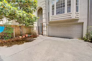 911 Reinicke St, Houston, TX 77007 - Photo 4