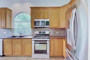 911 Reinicke St, Houston, TX 77007 - Photo 20