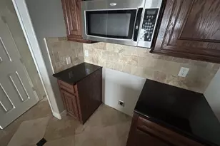 7039 Kingston Cove Ln, Willis, TX 77318 - Photo 6