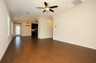 233 Laura Leigh Ln, Angleton, TX 77515 - Photo 2