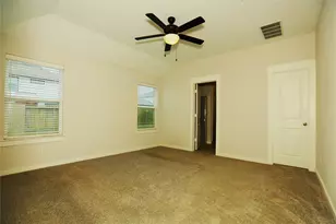 233 Laura Leigh Ln, Angleton, TX 77515 - Photo 6