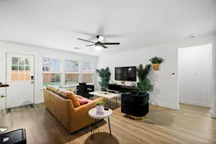 1504 W 43rd St, Houston, TX 77018 - Photo 4