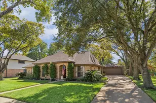 2415 Williams Grant St, Sugar Land, TX 77479 - Photo 2