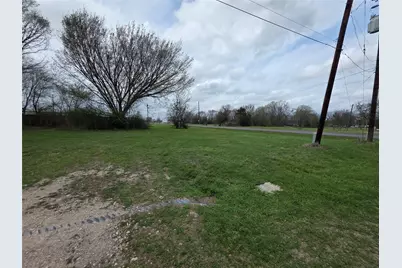 408 Spur 515, Navasota, TX 77868 - Photo 2