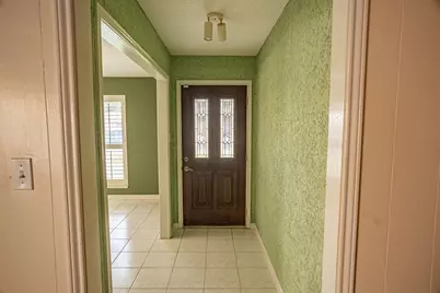 205 Banyan Street, Lake Jackson, TX 77566 - Photo 6