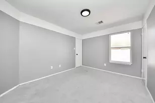 10217 Teneha Dr, Houston, TX 77033 - Photo 16