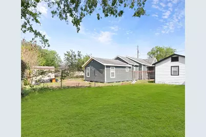 3126 Webster Street #9, Houston, TX 77004 - Photo 12