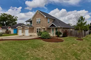 4219 Redbud Street SW, Houston, TX 77051 - Photo 1