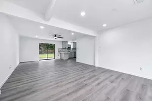 7607 Grape St, Houston, TX 77074 - Photo 8