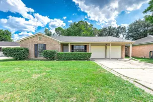 7607 Grape St, Houston, TX 77074 - Photo 1