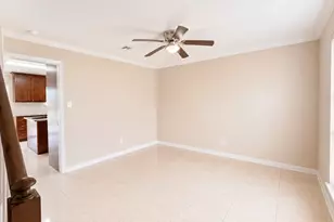 11630 Sageglen Dr, Houston, TX 77089 - Photo 4