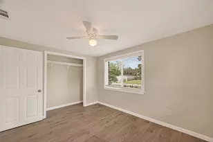 521 N Vionett Ln, Texas City, TX 77591 - Photo 16
