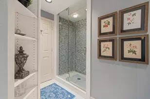 914 Huntington Cove, Houston, TX 77063 - Photo 38