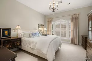 914 Huntington Cove, Houston, TX 77063 - Photo 32
