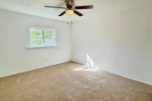 7535 Roaring Springs Dr, Houston, TX 77064 - Photo 12