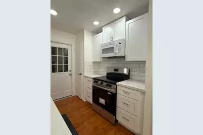 7535 Roaring Springs Drive, Houston, TX 77064 - Photo 10