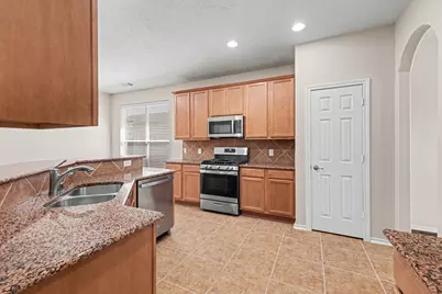 25614 Saddlebrook Village Drive, Tomball, TX 77375 - Photo 8