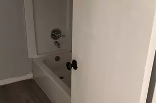 8718 Glen Shadow Dr, Houston, TX 77088 - Photo 12