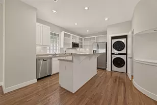 733 W 22nd St, Houston, TX 77008 - Photo 20
