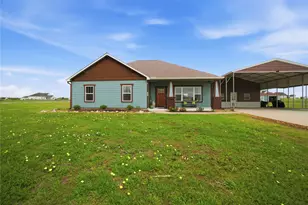 5037 Horseshoe Dr, Anderson, TX 77830 - Photo 1