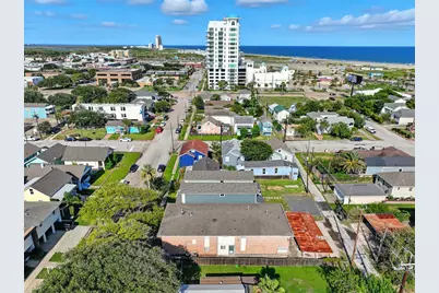 711 Ball Street, Galveston, TX 77550 - Photo 28
