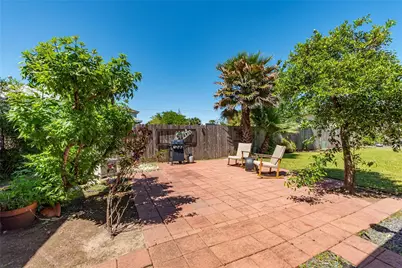 2216 Grover Avenue, Galveston, TX 77551 - Photo 16