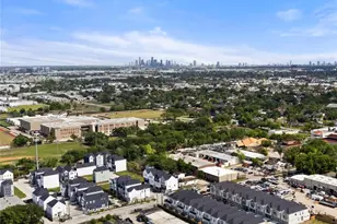 8419 Pech Landing Dr, Houston, TX 77055 - Photo 40