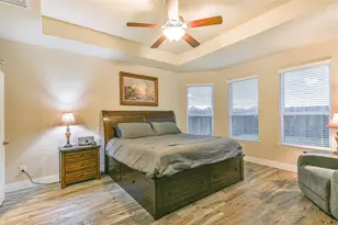 3219 Sunflower Dr, Texas City, TX 77591 - Photo 6