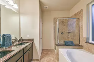 3219 Sunflower Dr, Texas City, TX 77591 - Photo 4