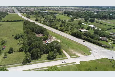 2385 Austin Street, League City, TX 77573 - Photo 8