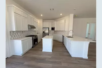 8315 Holly Blue Drive, Rosharon, TX 77583 - Photo 4