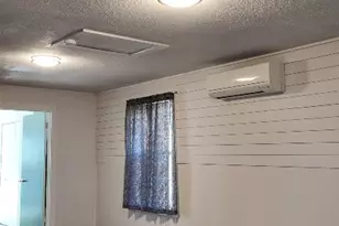 408 Walnut St, Yoakum, TX 77995 - Photo 12