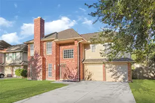 1627 Mabry Mill Rd, Houston, TX 77062 - Photo 2