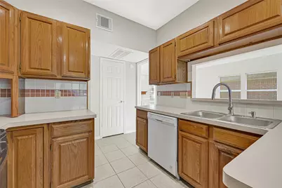 1627 Mabry Mill Road, Houston, TX 77062 - Photo 10