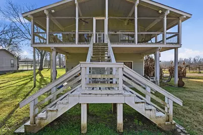 360 S Lakeside Drive, Huntsville, TX 77320 - Photo 6
