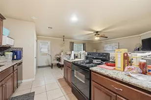 4850 Raven Ridge Dr, Houston, TX 77053 - Photo 14