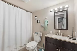 4850 Raven Ridge Dr, Houston, TX 77053 - Photo 16