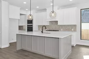 134 Hickory Frst Ct, Willis, TX 77318 - Photo 8