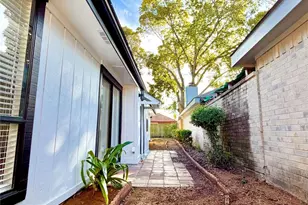 13419 Clarewood Dr, Houston, TX 77083 - Photo 30