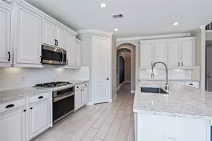 2328 Majestic Fairway Ln, League City, TX 77573 - Photo 14