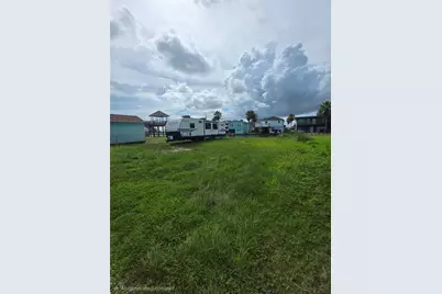 90 Bayou Vista Drive, Hitchcock, TX 77563 - Photo 10