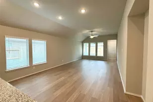 3274 Old Ironwood Dr, Conroe, TX 77386 - Photo 12