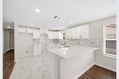 7946 Fowlie Street, Houston, TX 77028 - Photo 12