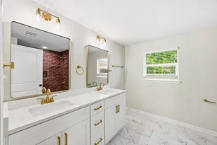 7946 Fowlie St, Houston, TX 77028 - Photo 22