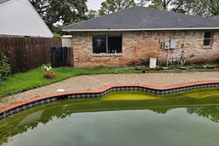 15922 Dunmoor Dr, Houston, TX 77059 - Photo 32