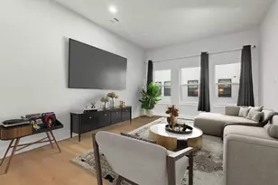 836 Fisher St, Houston, TX 77018 - Photo 4